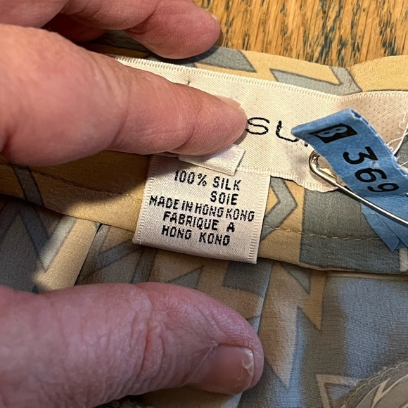 📍🩵 Alfred Sung 100% Silk Pleated Midi Skirt – Size 8 - Picture 3 of 10